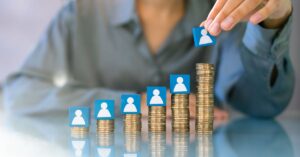 najniższa krajowa 2025 – netto, brutto, koszt zatrudnienia pracownika.