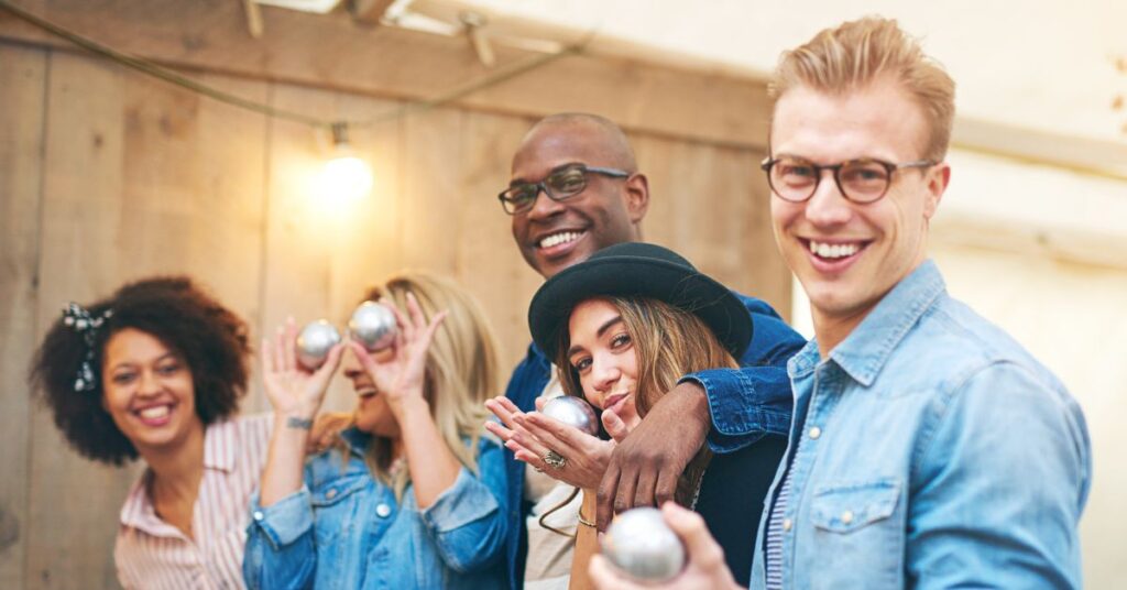 ekstrawertyk kim jest ten typ osobowości jak pracuje ekstrawertyk